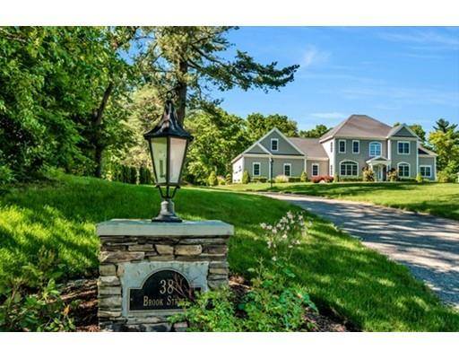 38 Brook St, Raynham, MA 02767