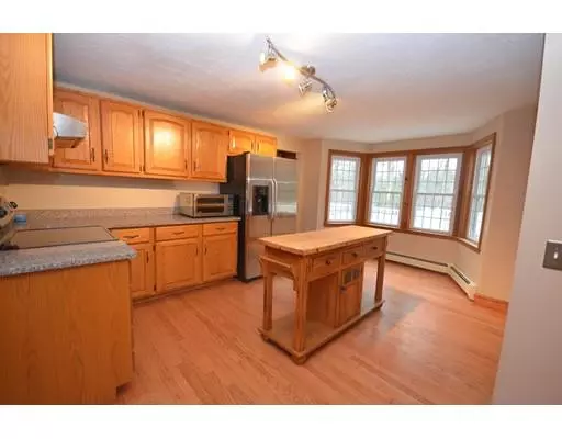 Sutton, MA 01590,300 Eight Lots Rd