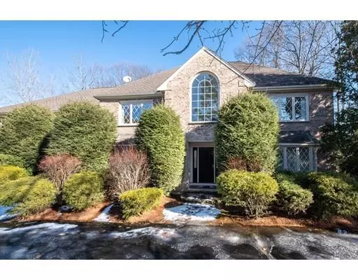 34 Woodridge Rd, Milford, MA 01757