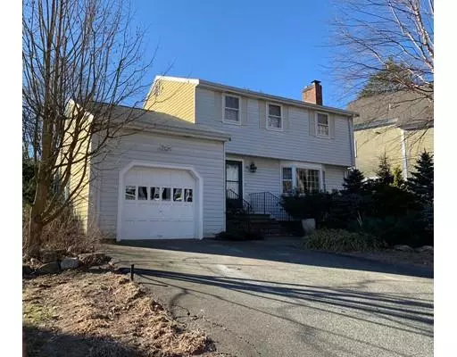 80 Oak Hill Rd, Needham, MA 02492