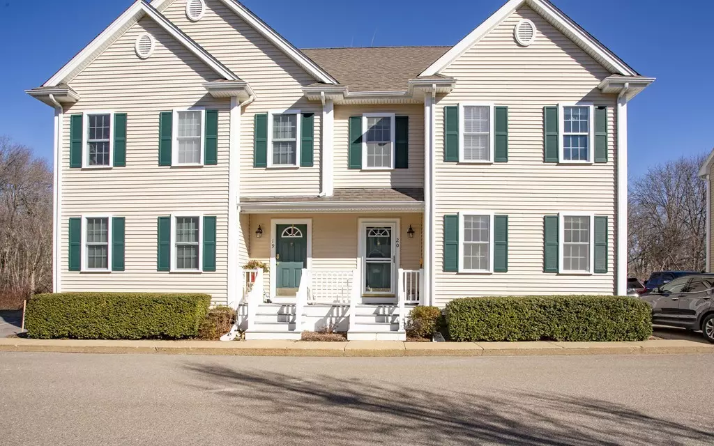 Taunton, MA 02780,172 Dean St #20