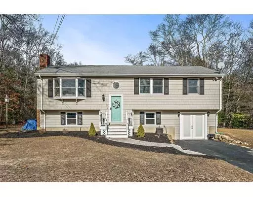 33 Archer Ave, Pembroke, MA 02359