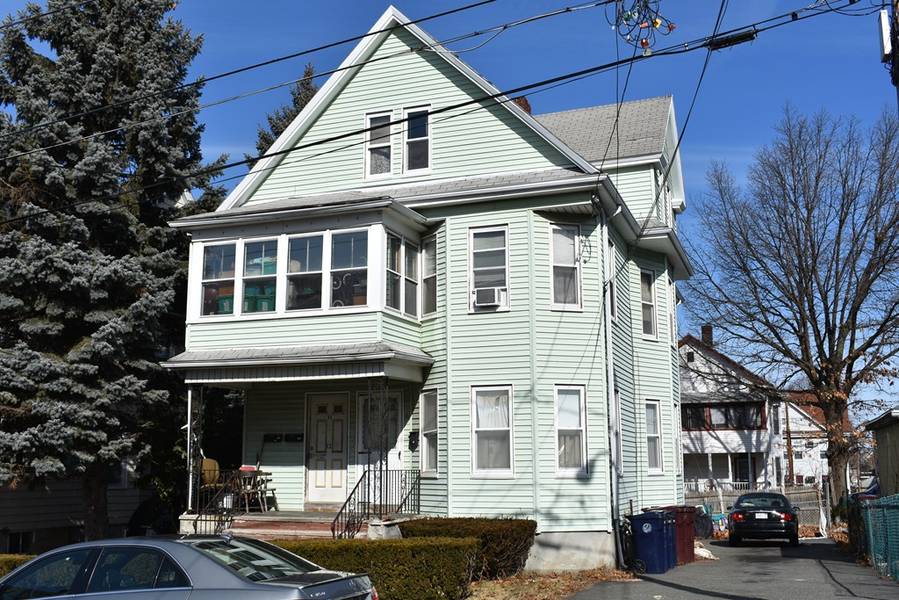 9 Kenwood Rd, Everett, MA 02149