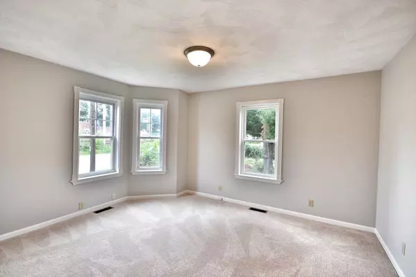 North Andover, MA 01845,36 Ashland St