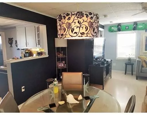 Swansea, MA 02777,153 Bluff Ave