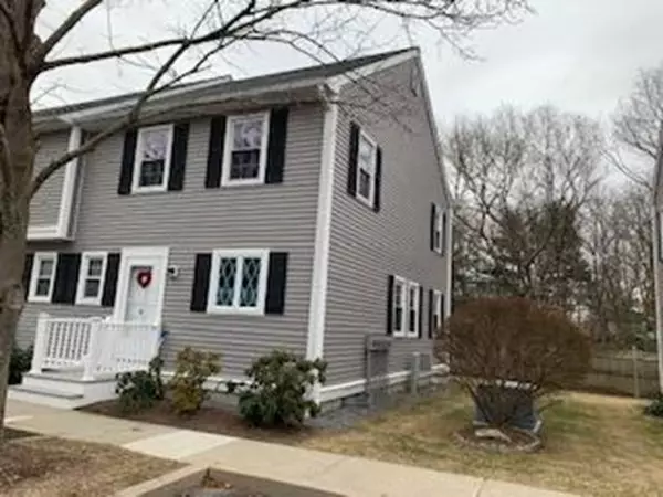 Taunton, MA 02780,685 Bay St. #11