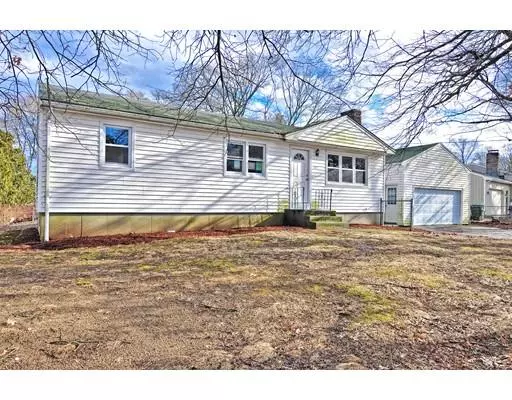 105 Freeman St, Norton, MA 02766