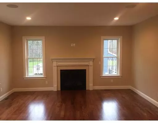 Middleboro, MA 02346,12 Pendleton Ct