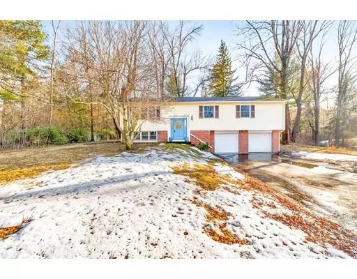 233 Pond View, Amherst, MA 01002