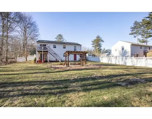 Taunton, MA 02718,32 Sandpiper Lane