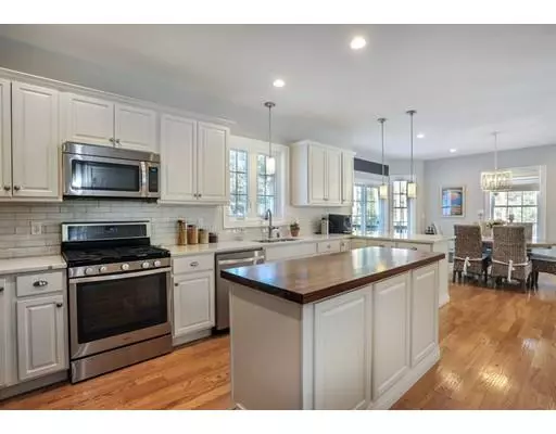 Duxbury, MA 02332,10 Fisher Ridge Cir