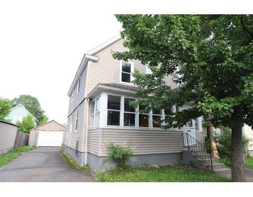 36 Hampden St, Ludlow, MA 01056