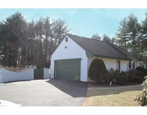 Saugus, MA 01906,14 Arrowhead Drive