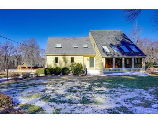 371 Sargent Rd, Boxborough, MA 01719