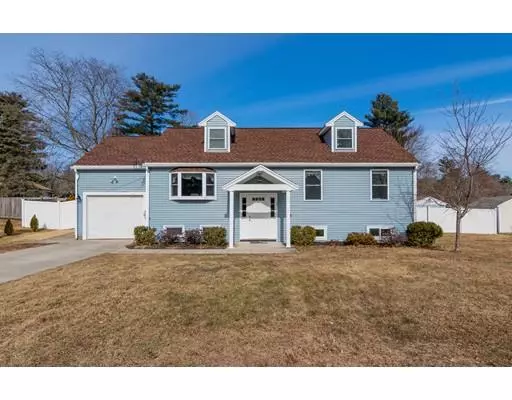 3 Karen Ave, Medway, MA 02053