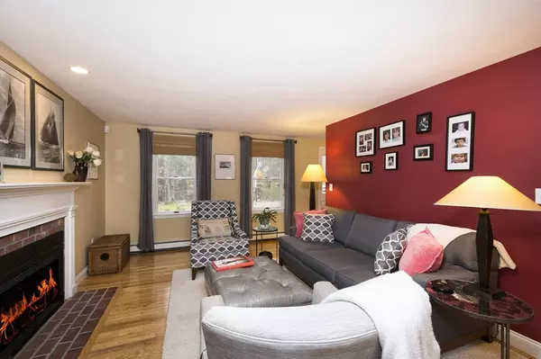 Cohasset, MA 02025,125 Doane St #1