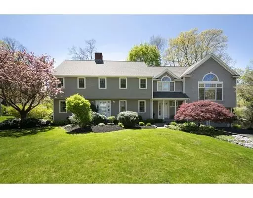 288 Fairoaks Ln, Cohasset, MA 02025