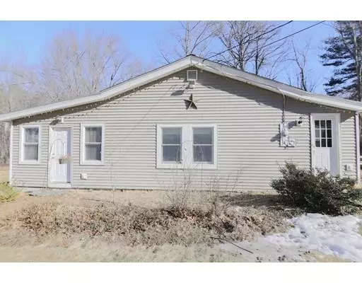 129 Pleasant St, Lunenburg, MA 01462