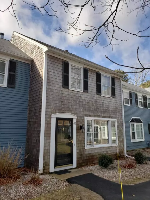 Yarmouth, MA 02673,248 Camp St #J2