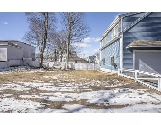 Taunton, MA 02780,34 Maple St