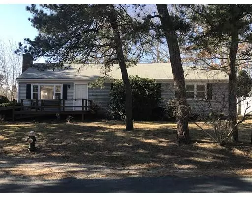 95 Phyllis Dr, Yarmouth, MA 02664