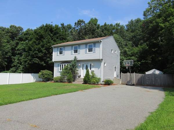 75 Forest St, Wakefield, MA 01880