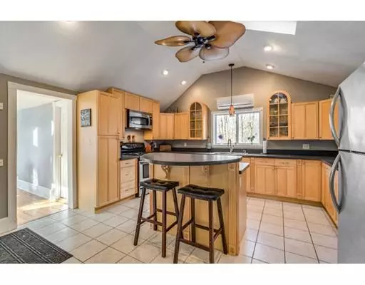 Georgetown, MA 01833,120 North St