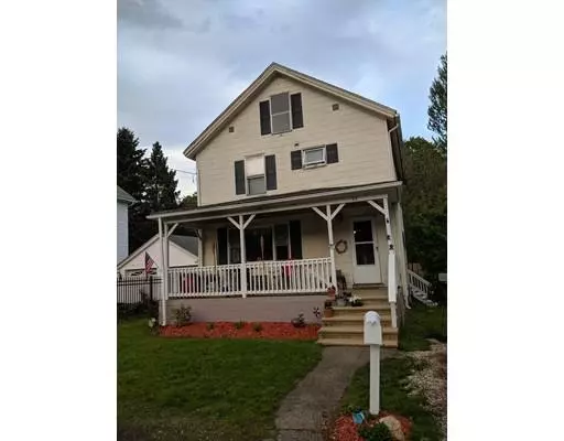 82 Grove St, North Brookfield, MA 01535