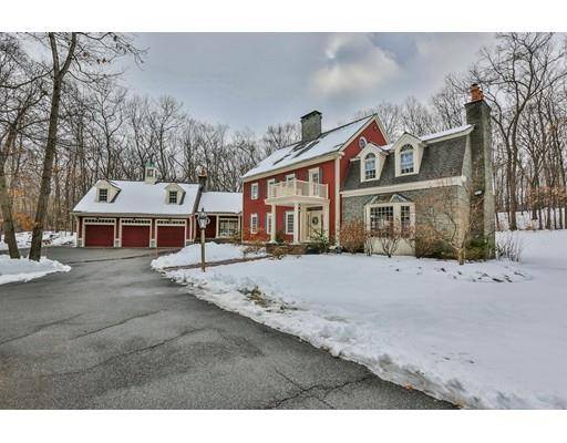 39 Lilly Pond Rd, Boxford, MA 01921