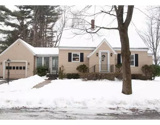 21 Jeffrey St, Fitchburg, MA 01420