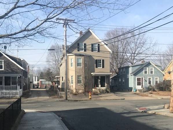 Attleboro, MA 02703,111 Union
