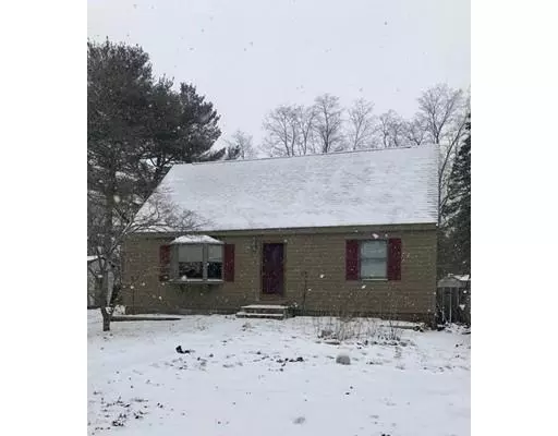 11 Brooks Rd, Salisbury, MA 01952