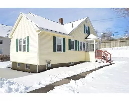 Millbury, MA 01527,8 Elm Ct