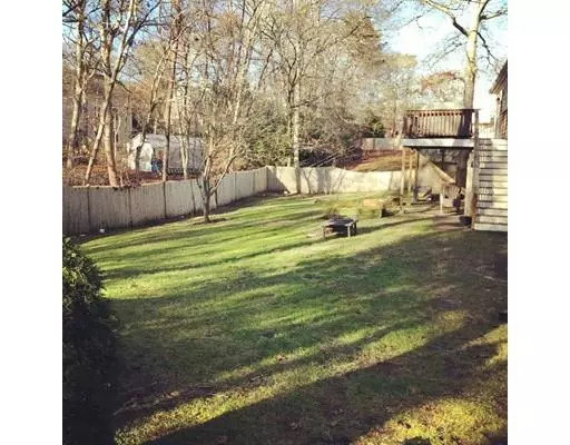 Yarmouth, MA 02675,11 Ridgewood Dr