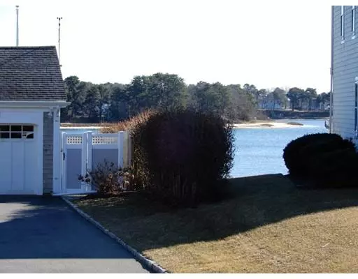 Yarmouth, MA 02664,65 Grandview Dr