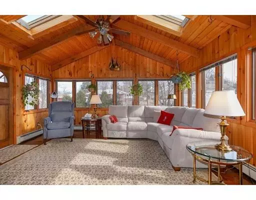 Littleton, MA 01460,4 Christina St