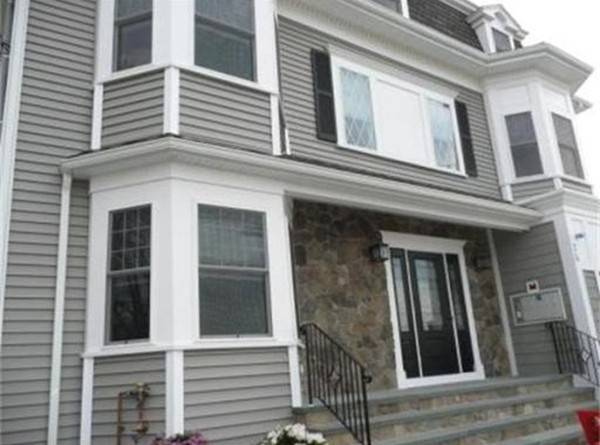 75 Pine St #32, Waltham, MA 02453