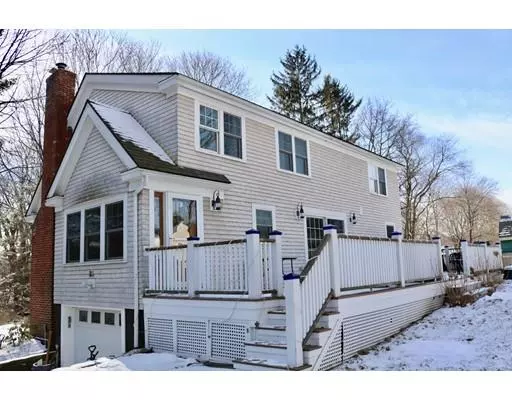 Hamilton, MA 01982,23 Pilgrim Rd