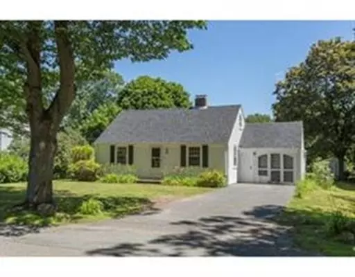 4 Fletcher St, Plainville, MA 02762