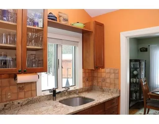 Hingham, MA 02043,7 Farm Hills Ln