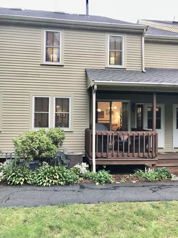 42 2nd Ave #12, North Attleboro, MA 02760