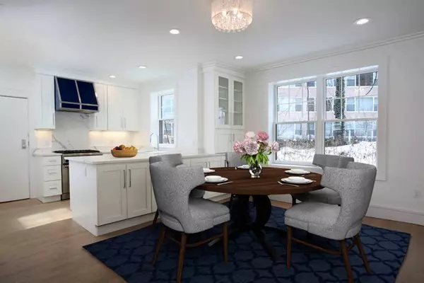 26 Summit Ave #4, Brookline, MA 02446