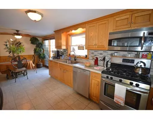 Somerset, MA 02726,608 Eastview Ave