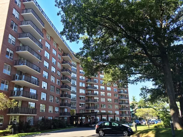 280 Boylston St #715, Newton, MA 02467
