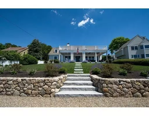 35 Crescent Ave, Scituate, MA 02066