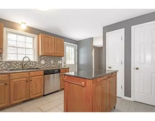 Southbridge, MA 01550,27 Colonial Dr