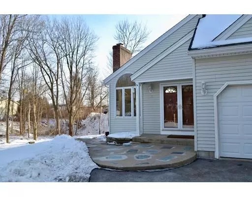 Gardner, MA 01440,35 Eastwood Cir