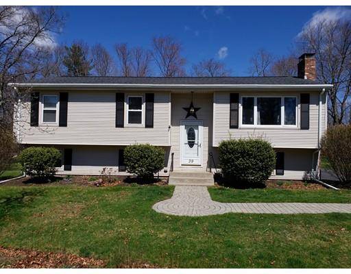 39 Paine Rd, North Attleboro, MA 02760