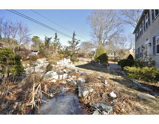 Bourne, MA 02532,24 Briggs Avenue