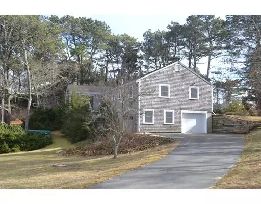 17 Cranberry Lane, Brewster, MA 02631